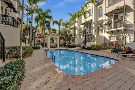 632 Renaissance Way Delray Beach FL 33483