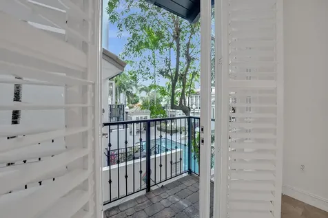 632 Renaissance Way Delray Beach FL 33483