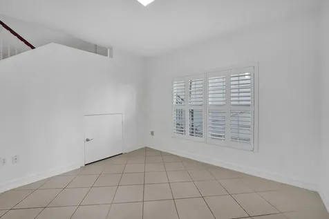 632 Renaissance Way Delray Beach FL 33483