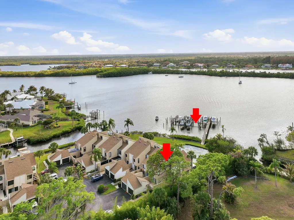 1102 Se Mitchell Avenue Port Saint Lucie FL 34952