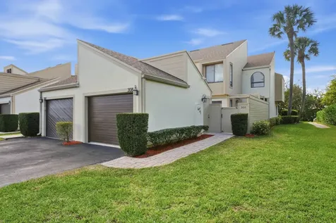1102 Se Mitchell Avenue Port Saint Lucie FL 34952