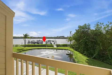 1102 Se Mitchell Avenue Port Saint Lucie FL 34952