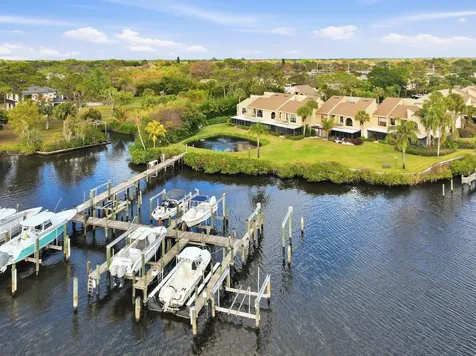 1102 Se Mitchell Avenue Port Saint Lucie FL 34952