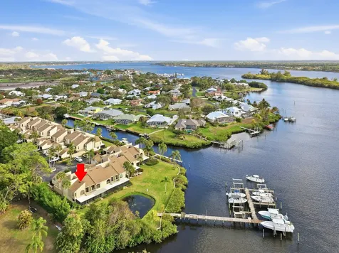 1102 Se Mitchell Avenue Port Saint Lucie FL 34952