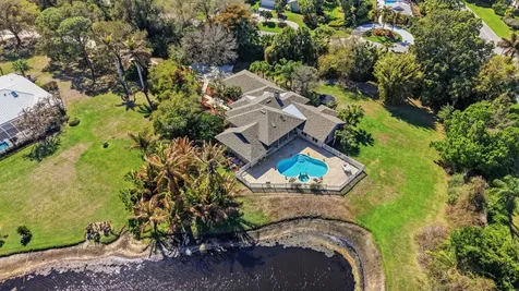 2400 Nw Lakeridge Drive Palm City FL 34990