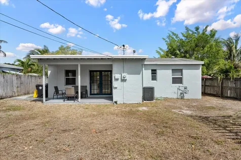 1209 14th Court Lake Worth Beach FL 33460