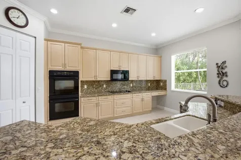 7346 Denicola Lane Lake Worth FL 33467