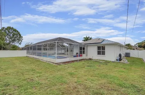 6461 NW Friendly Circle Port Saint Lucie FL 34983
