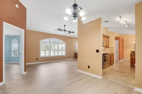 6461 NW Friendly Circle Port Saint Lucie FL 34983