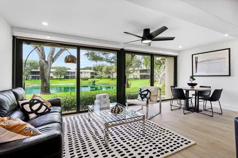 21 Stratford Drive Boynton Beach FL 33436