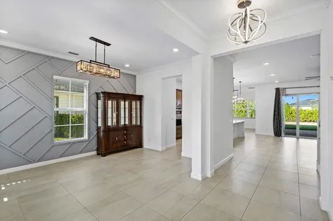 916 Hookline Circle Loxahatchee FL 33470
