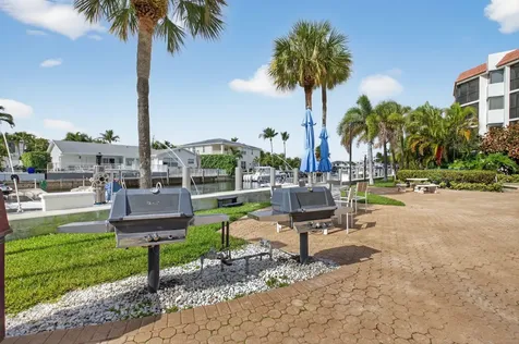 800 Jeffery Street Boca Raton FL 33487