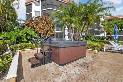 800 Jeffery Street Boca Raton FL 33487