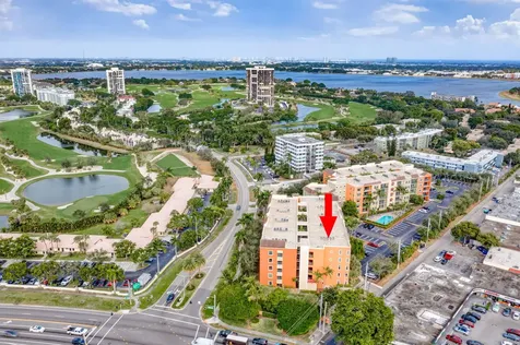 1620 Presidential Way West Palm Beach FL 33401