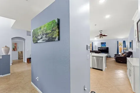662 Sw Dwight Avenue Port Saint Lucie FL 34983