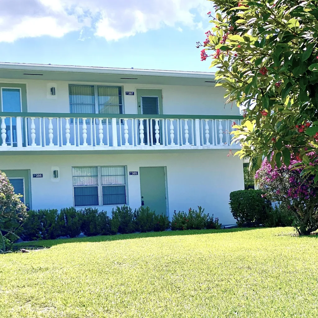 397 Markham R Deerfield Beach FL 33442