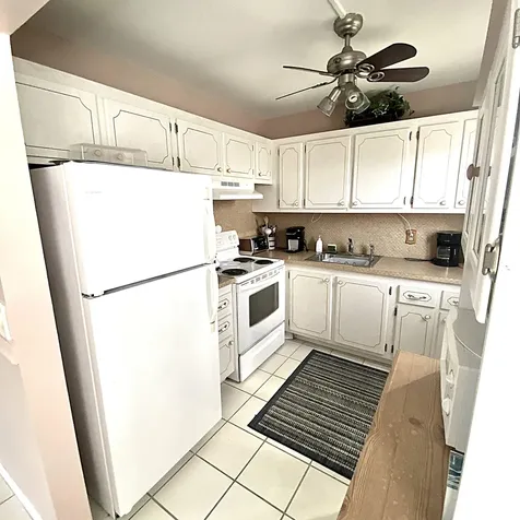 397 Markham R Deerfield Beach FL 33442