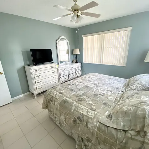 397 Markham R Deerfield Beach FL 33442