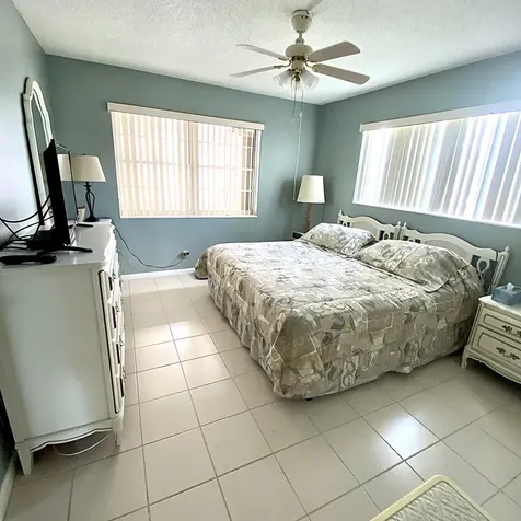 397 Markham R Deerfield Beach FL 33442
