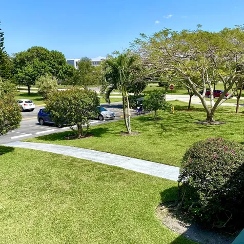 397 Markham R Deerfield Beach FL 33442