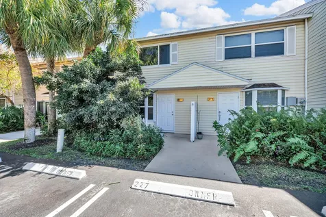 2877 NE 15th Street Pompano Beach FL 33062