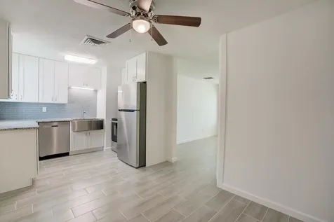 2206 Elizabeth Avenue Fort Pierce FL 34982