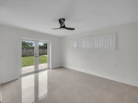 21020 Highland Lakes Boulevard Miami FL 33179