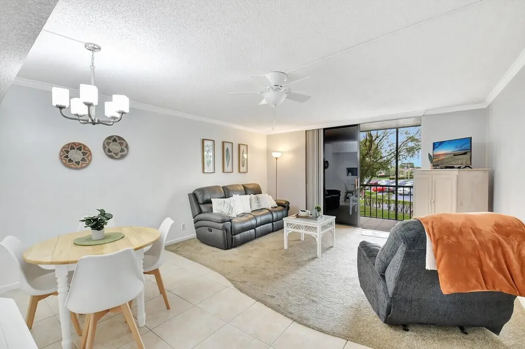5220 Las Verdes Circle Delray Beach FL 33484