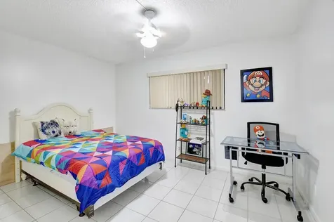5220 Las Verdes Circle Delray Beach FL 33484