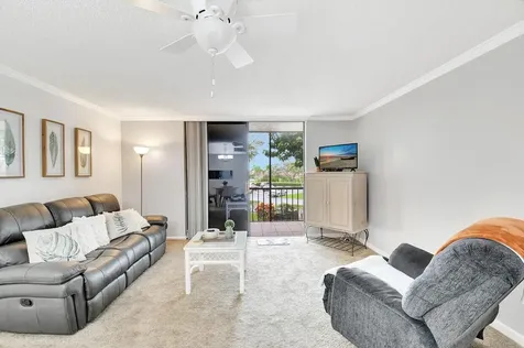 5220 Las Verdes Circle Delray Beach FL 33484