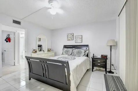 5220 Las Verdes Circle Delray Beach FL 33484