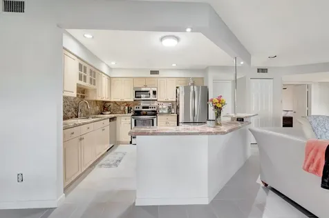 5731 Coach House Circle Boca Raton FL 33486