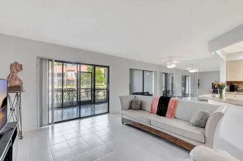 5731 Coach House Circle Boca Raton FL 33486