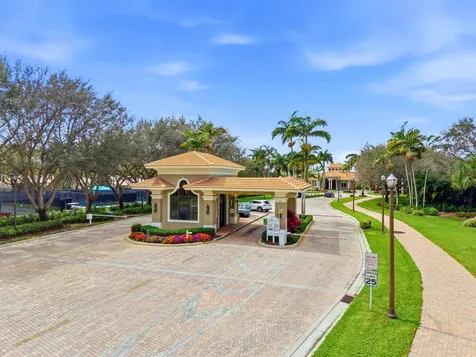 11082 Via Siena Boynton Beach FL 33437