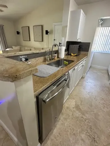 160 Yacht Club Way Hypoluxo FL 33462