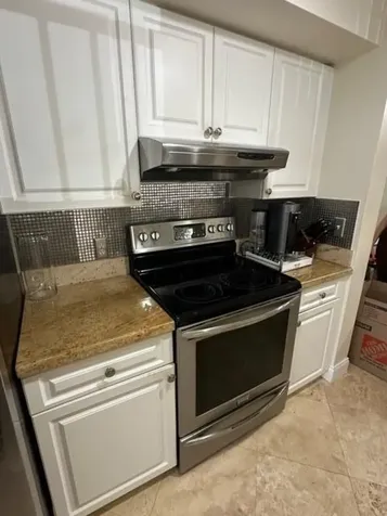 160 Yacht Club Way Hypoluxo FL 33462