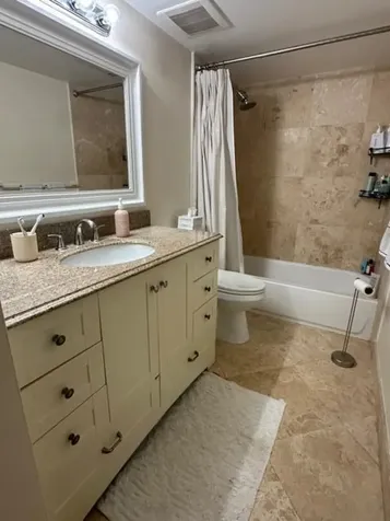 160 Yacht Club Way Hypoluxo FL 33462