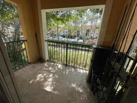 160 Yacht Club Way Hypoluxo FL 33462
