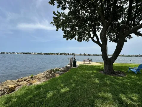 160 Yacht Club Way Hypoluxo FL 33462