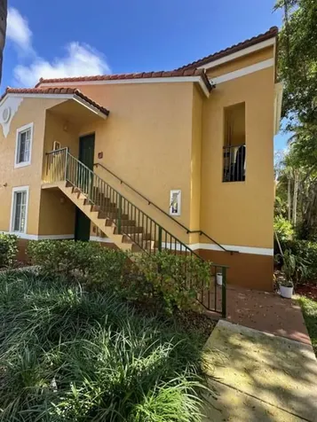 160 Yacht Club Way Hypoluxo FL 33462