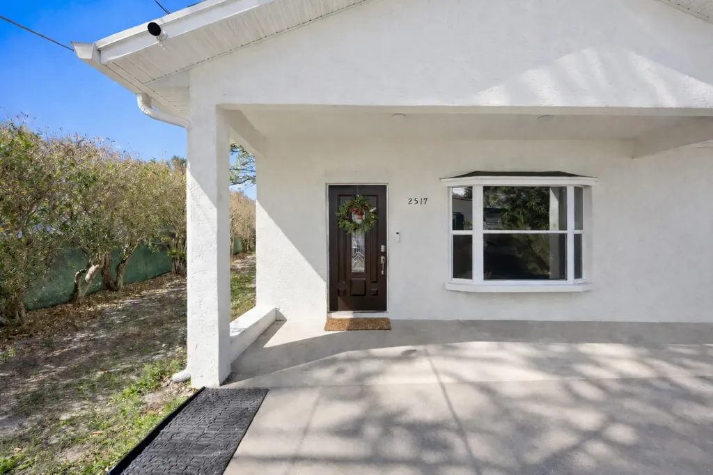 2517 Se Normand Street Stuart FL 34997