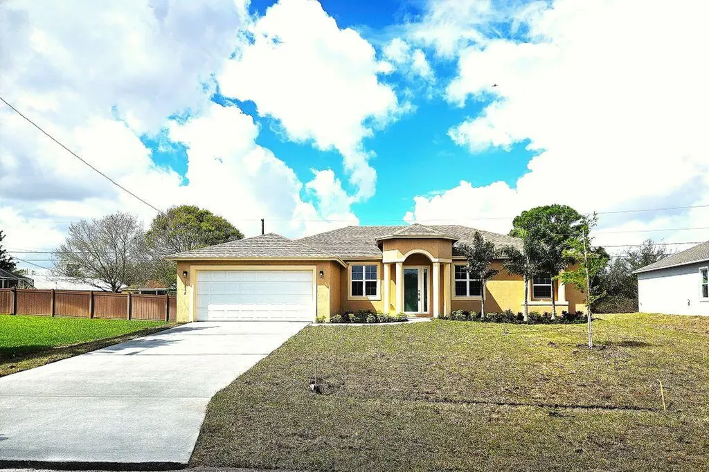 4252 Sw Muncie Street Port Saint Lucie FL 34953