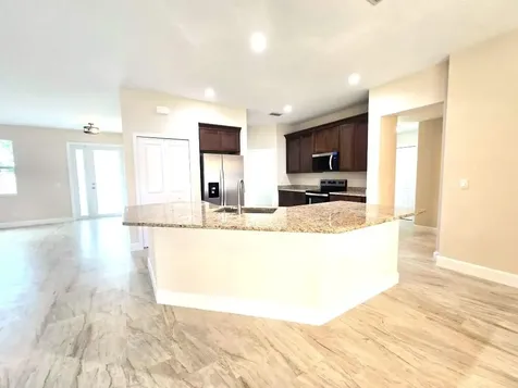 4252 Sw Muncie Street Port Saint Lucie FL 34953
