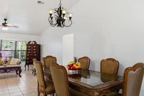 1370 Se Navajo Lane Port Saint Lucie FL 34983