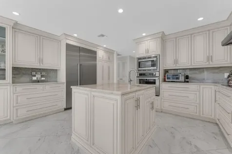 355 Oakview Drive Delray Beach FL 33445