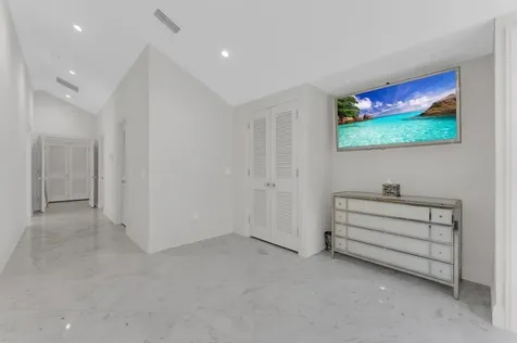 355 Oakview Drive Delray Beach FL 33445