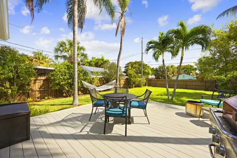 618 N Ocean Breeze Lake Worth Beach FL 33460