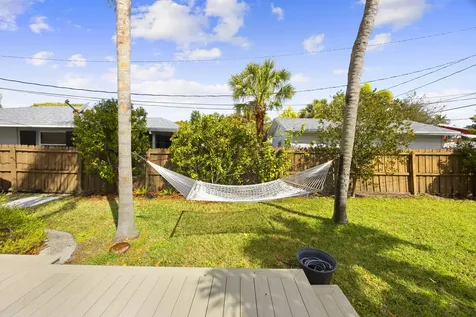 618 N Ocean Breeze Lake Worth Beach FL 33460