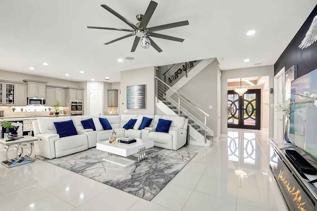 8952 Cypress Grove Lane West Palm Beach FL 33411