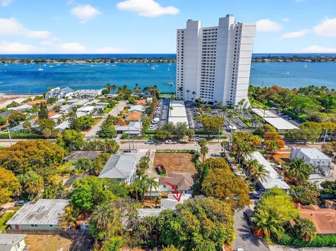 411 51 Street West Palm Beach FL 33407